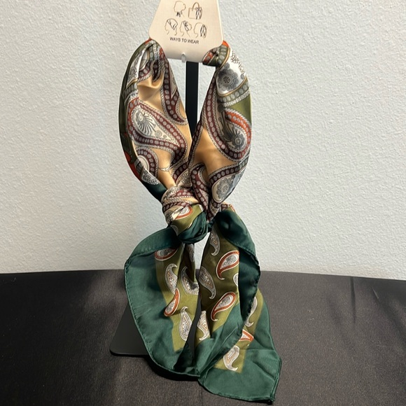 Piper K | Paisley Hobo Style Scarf - Picture 1 of 5